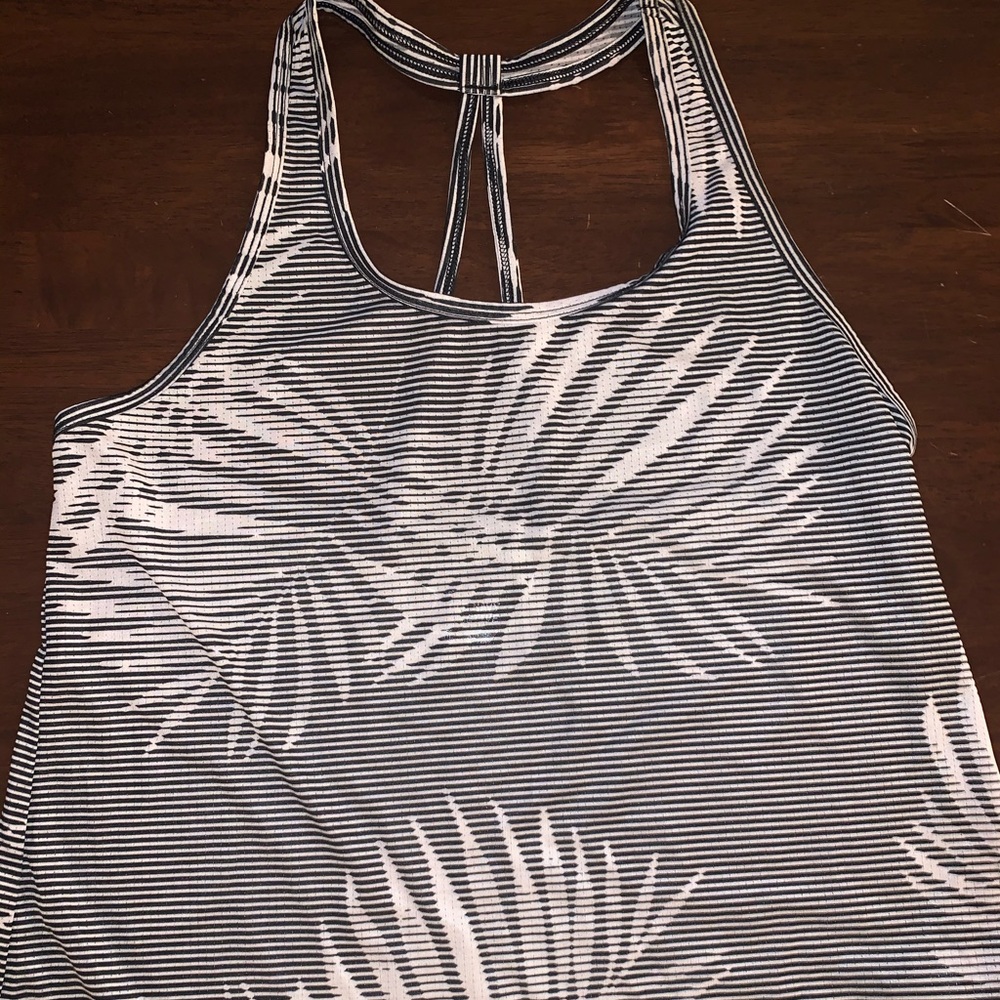 Tank top - Picture 1 of 3